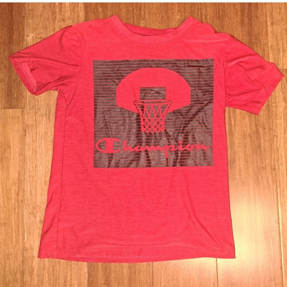Boys Size 8 Champion T-shirt